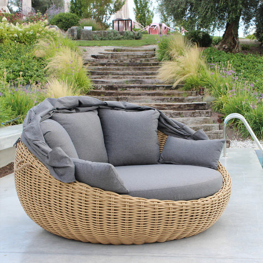 Idee per creare un angolo relax in giardino