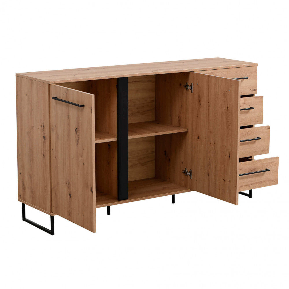 Credenza Sardinia con ante aperte, mostrando i capienti ripiani interni in truciolare bilaminato.