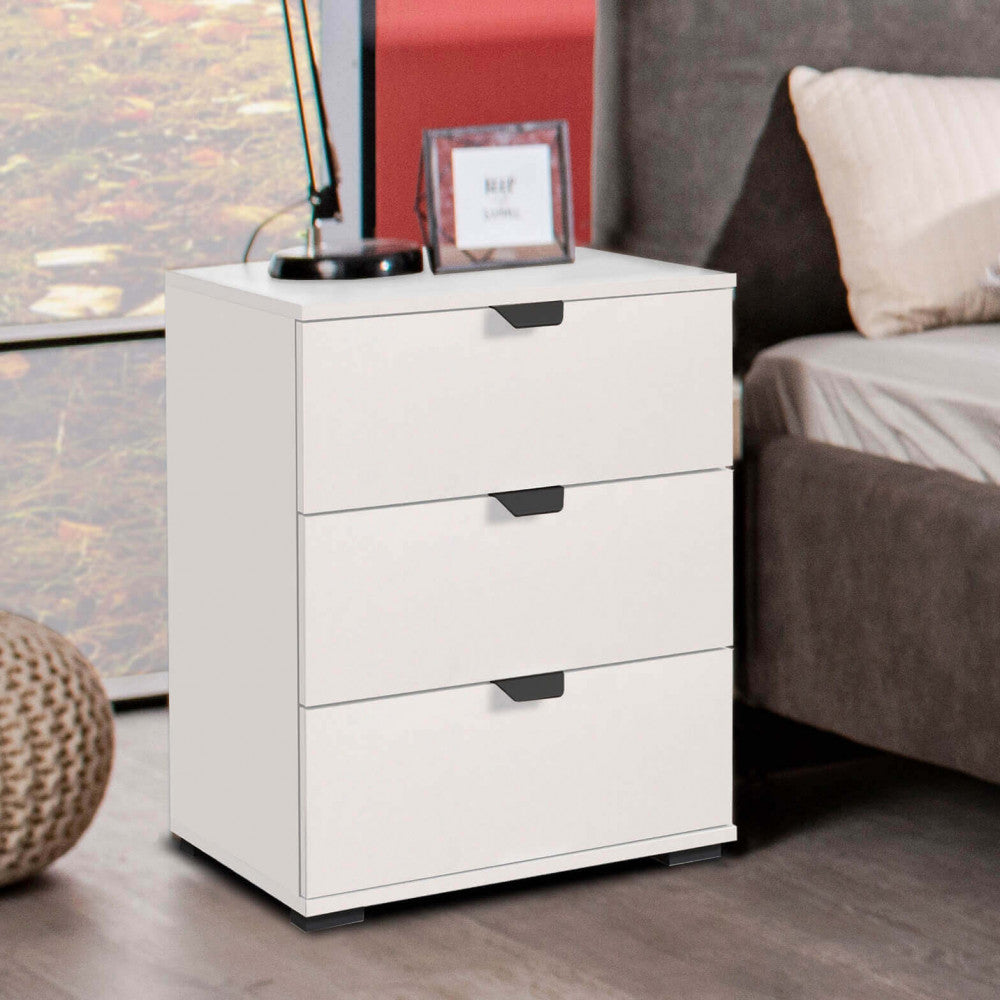 Comodino Duero inserito in una camera da letto dal design contemporaneo con accenti cromatici scuri e rossi.