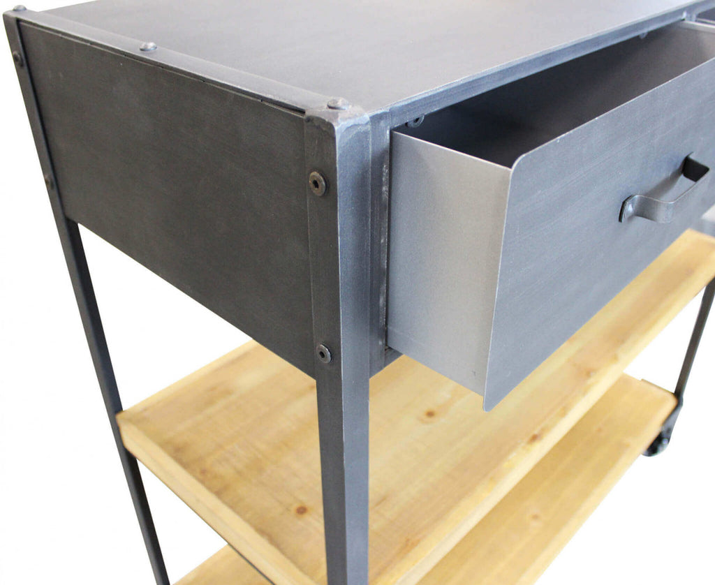 Dettaglio-Cassetti-Tavolo Buddy con design moderno e compatto, ideale per organizzare libri e oggetti decorativi | Albert Stock