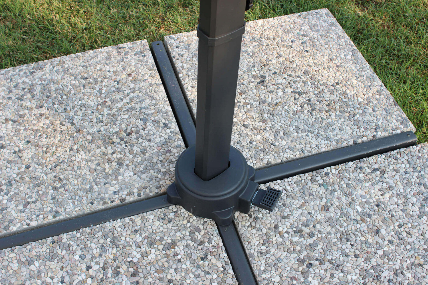 OMBRELLONE NEWTON NERO P/L 3 X 3 TELO GRIGIO