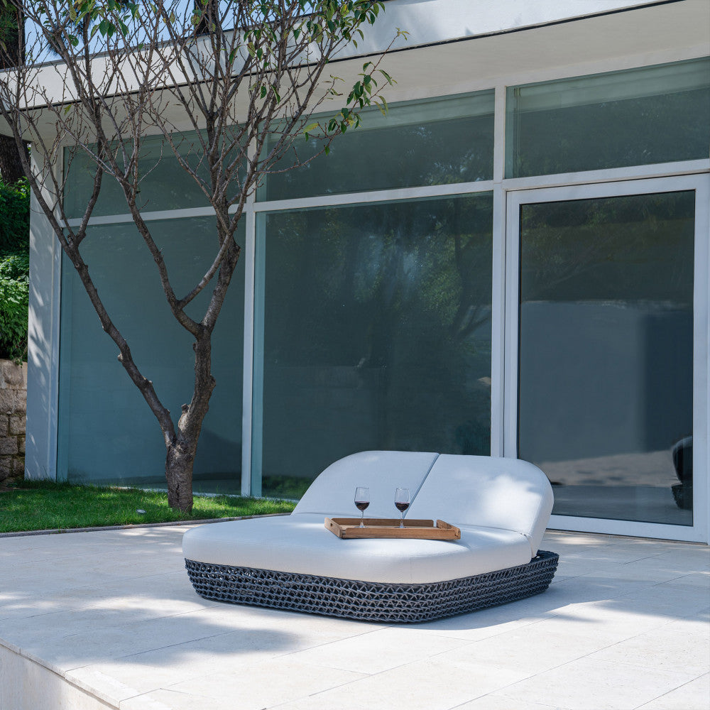 Lettino da giardino matrimoniale con cuscini alti