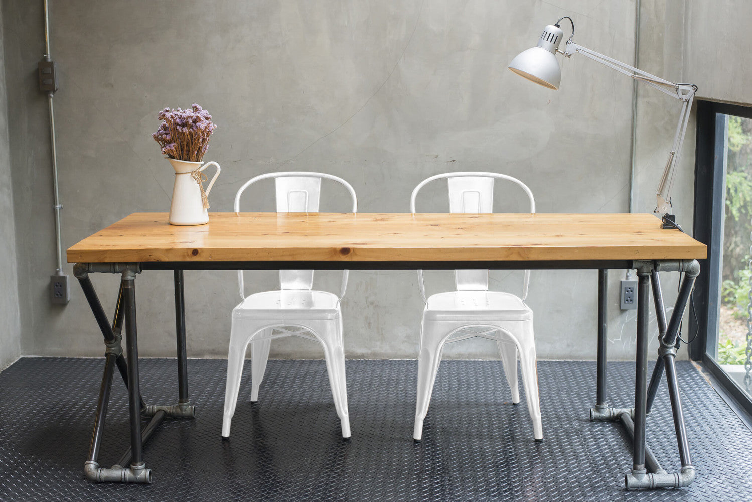 Sedia in metallo bianca