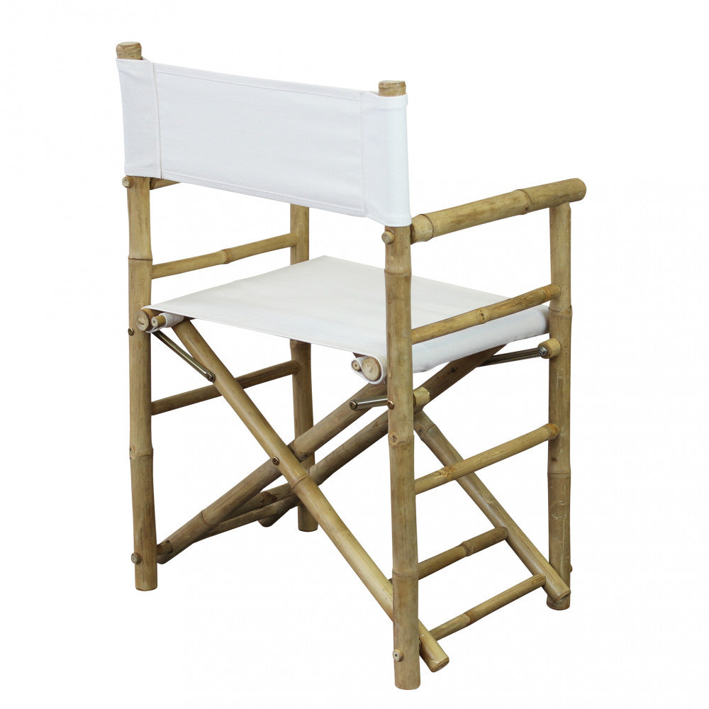 Regista Mojito bianca posizionata in un ambiente esterno luminoso