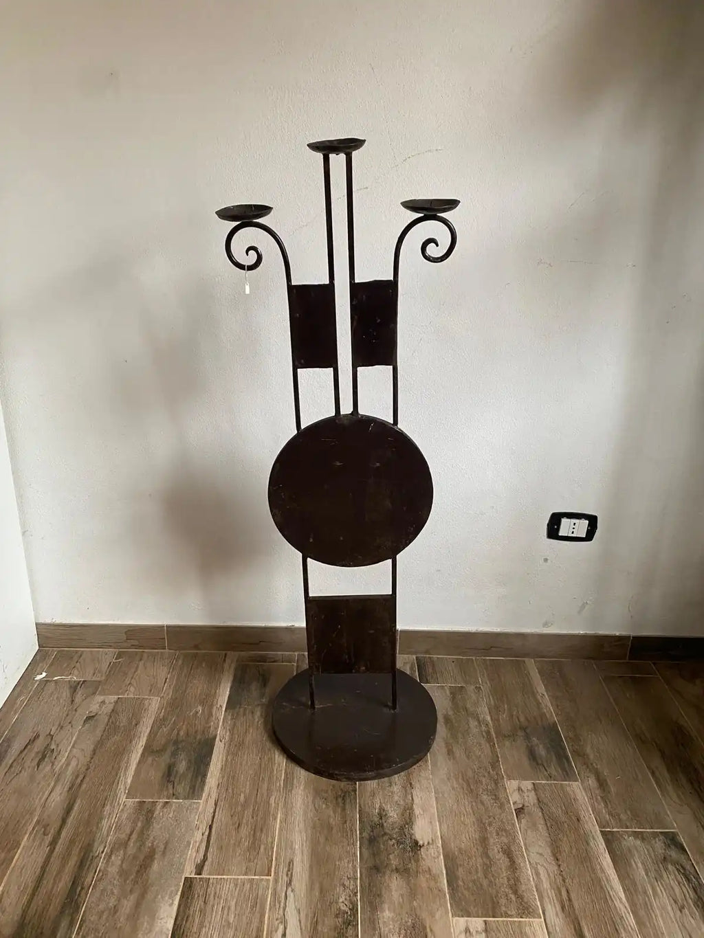 Porta candele alto in ferro battuto design marocchino etnico per interni o esterni