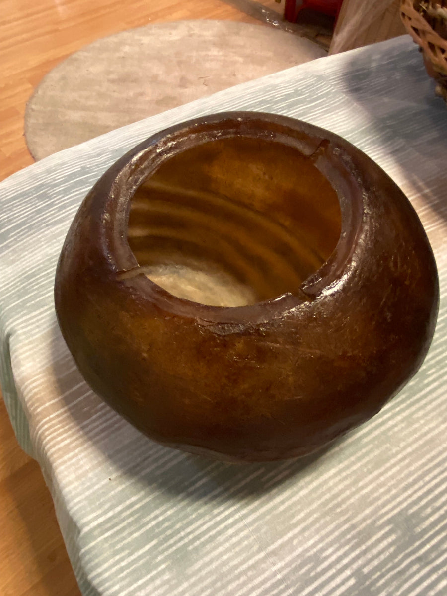 Applique decorativa a forma di conchiglia.