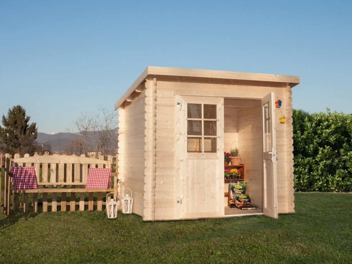 Casetta Asia da giardino 300x300 cm in Abete Grezzo 28 mm con doppia porta con serratura e tetto bitumato, vista laterale