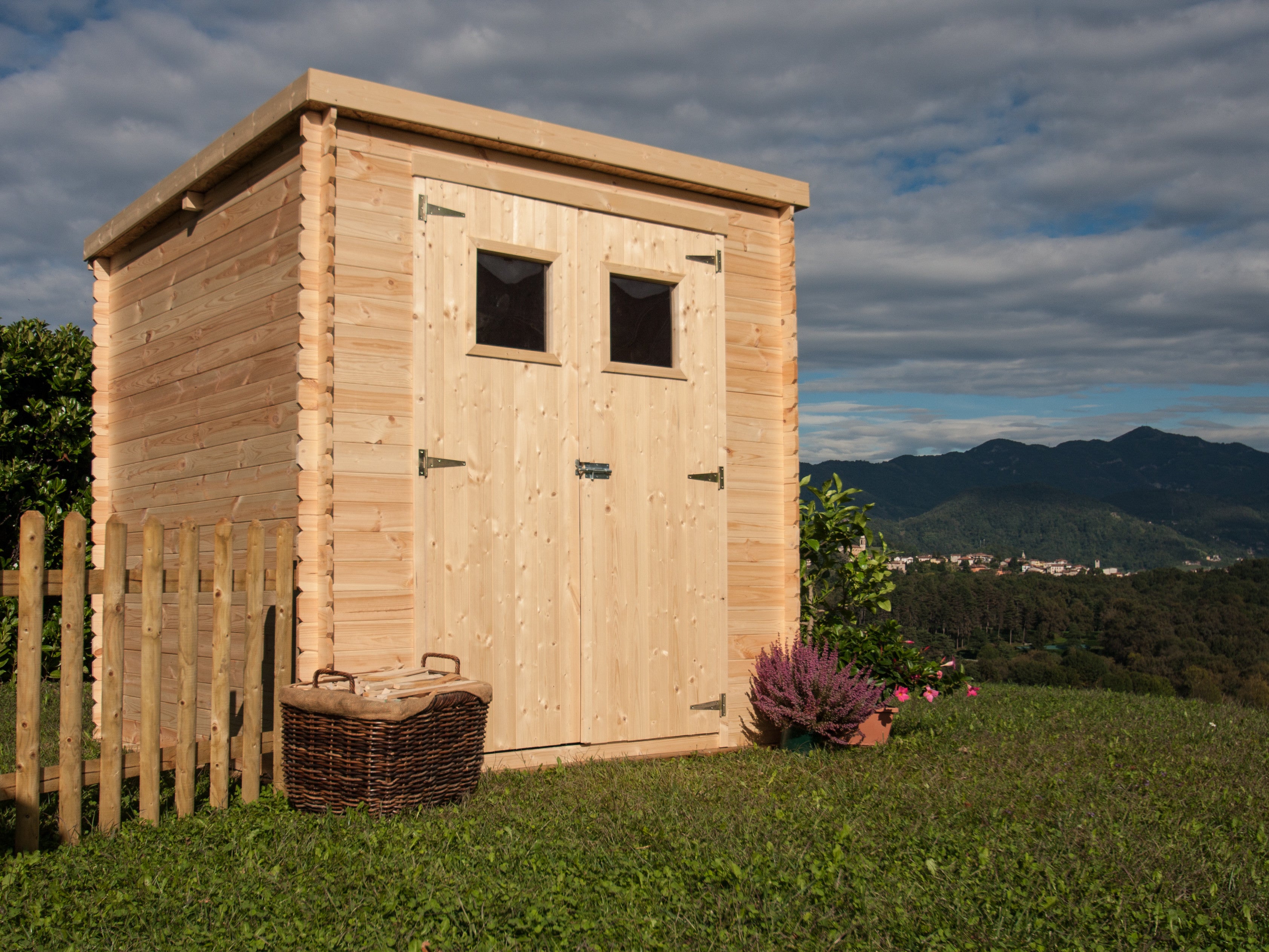 Losa Esterni da vivere Casetta in Legno con Incastri Blockhouse