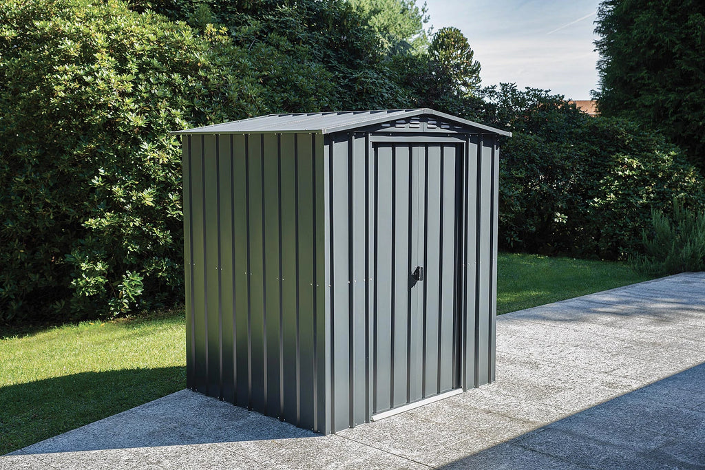 Casetta in Lamiera 04 (183x154 cm) con telaio triplo, porta doppia e vernice possidica, resistente alla neve.