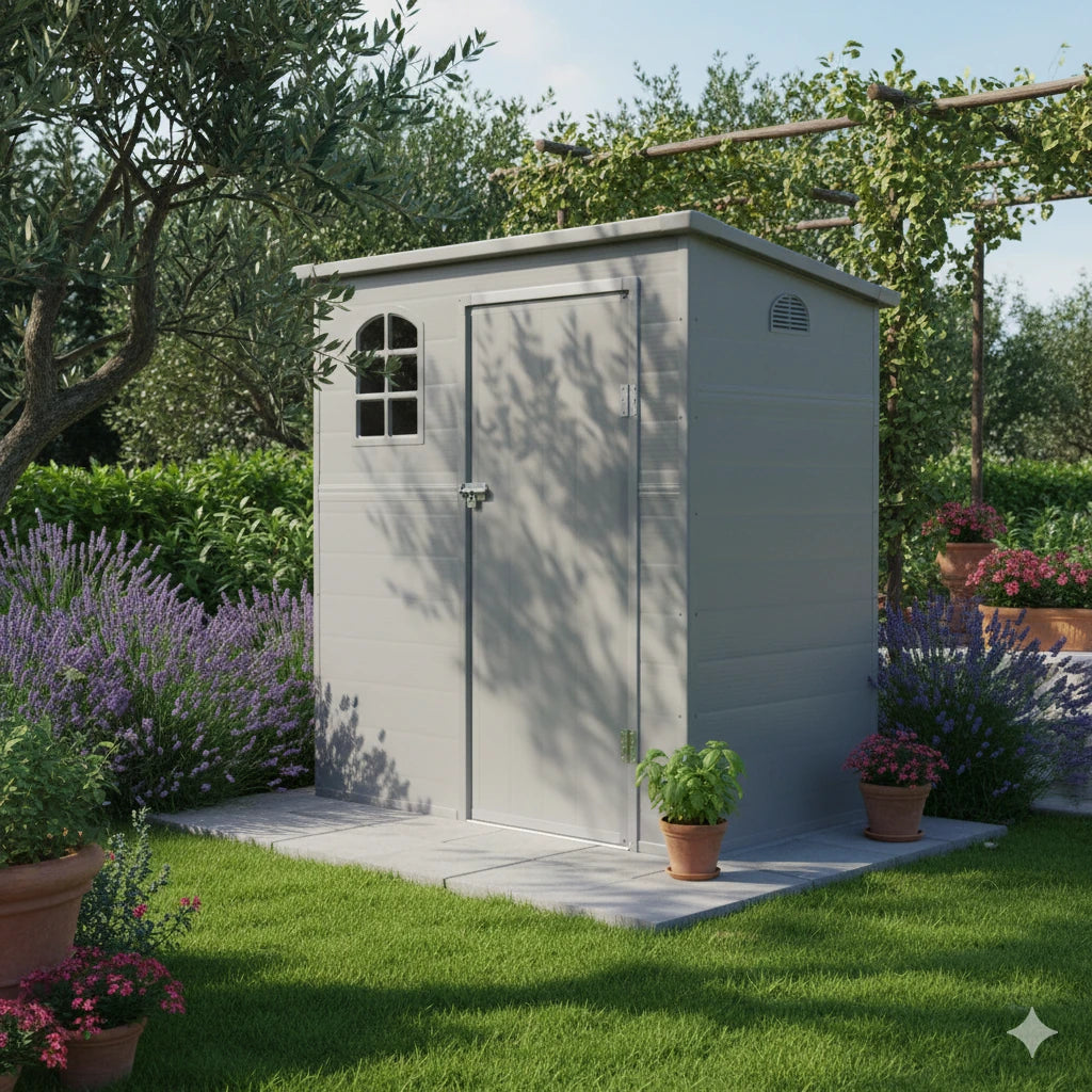 Casetta in Lamiera Addossata Antracite (124x180 cm) con telaio triplo, porta singola e vernice epossidica garantita 15 anni, ambientata in giardino