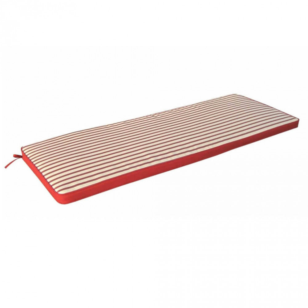 Cuscino Cosma Cuscino Real 170 Red posizionato su un lettino in legno a bordo piscina