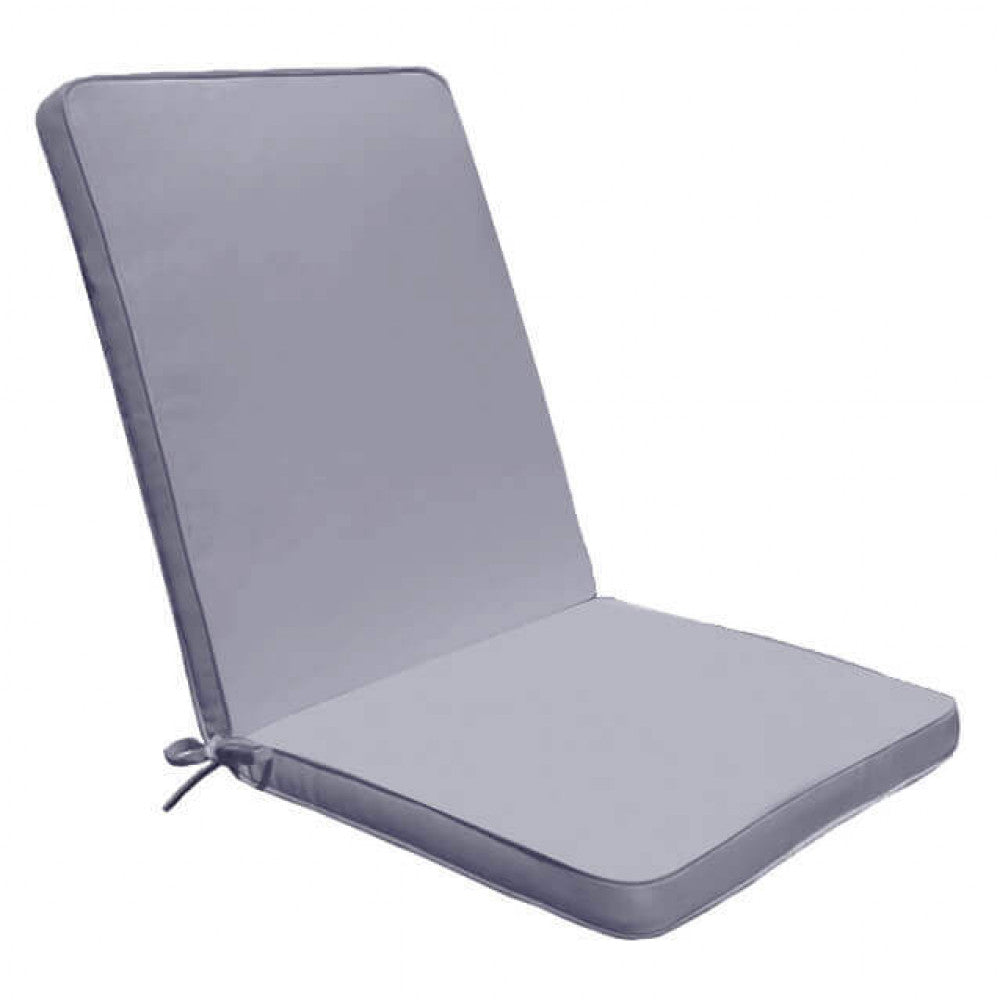 Cuscino Cosma grigio su sedia in legno