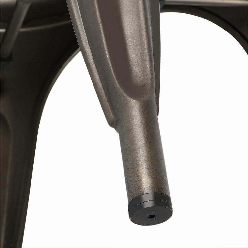 Dettagli e confort della sedia in lamiera modello gardena Antracite