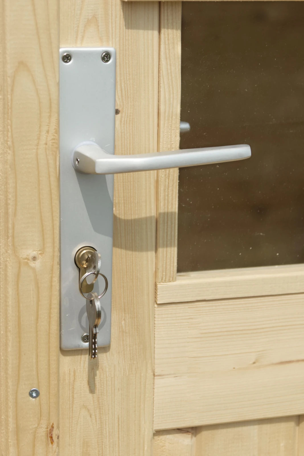 Primo piano della maniglia della casetta Astrid