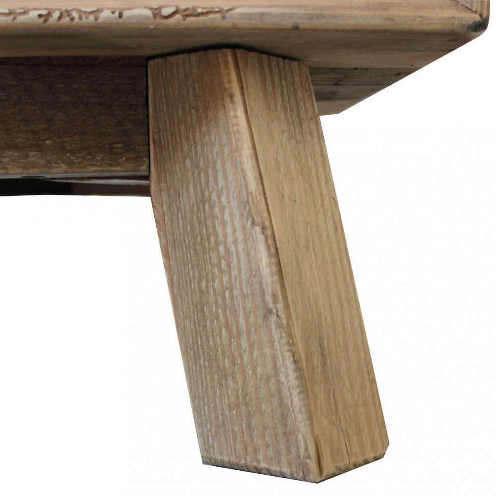 Dettaglio piedini Porta TV Roger in pino riciclato colore marrone, con design compatto ed elegante, ideale per spazi contenuti nel soggiorno | Albert Stock