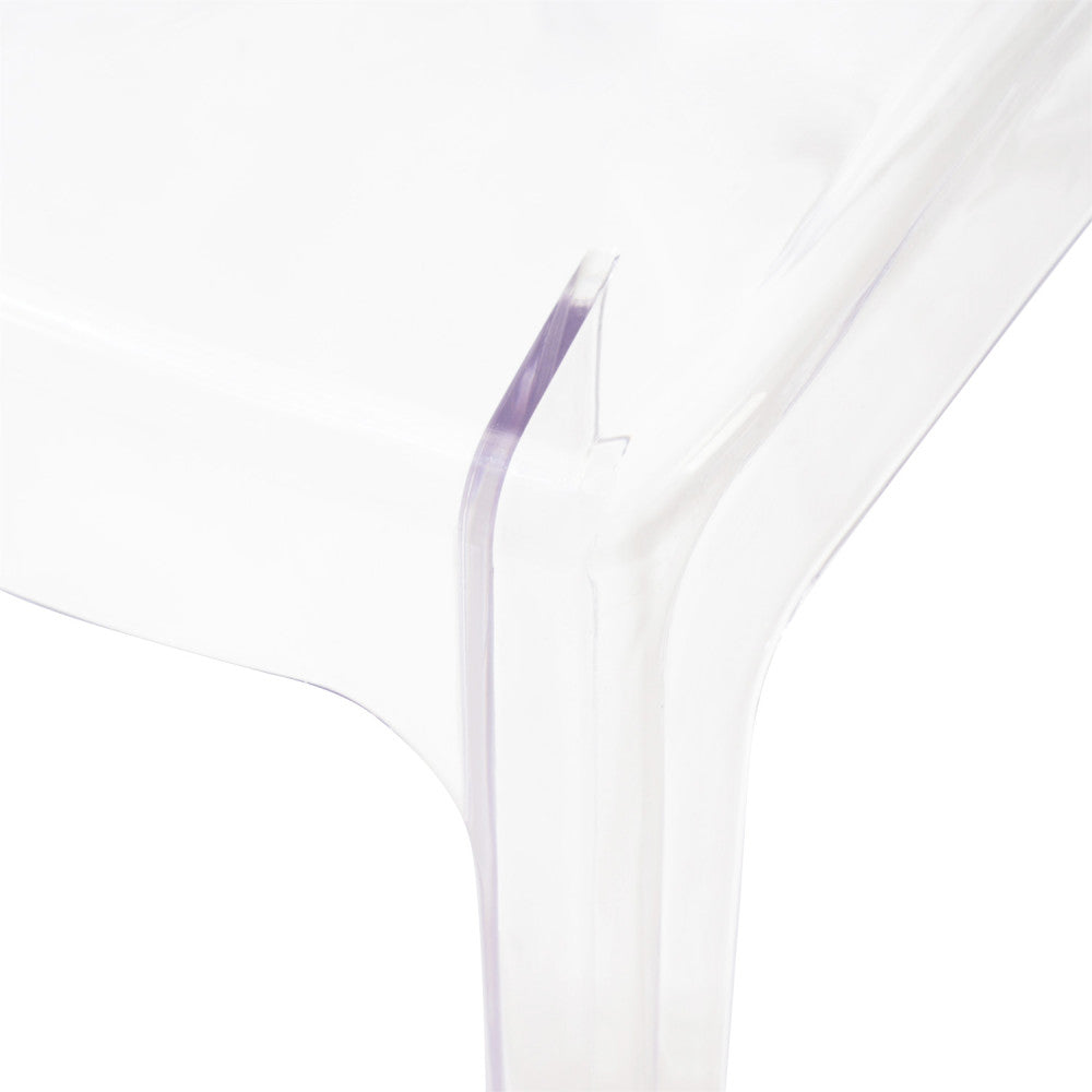 Dettaglio della seduta in polipropilene della Sedia Pigalle.