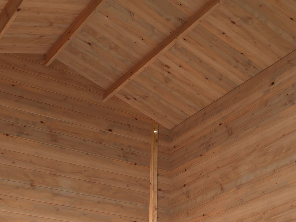 dettaglio tetto interno della casetta rita 300x300 in legno di abete