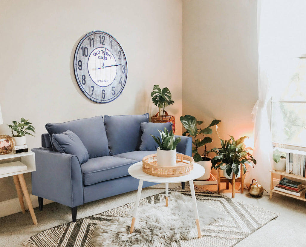 Linee e design elegante del Divano 2 Posti Chandler grigio by Albert