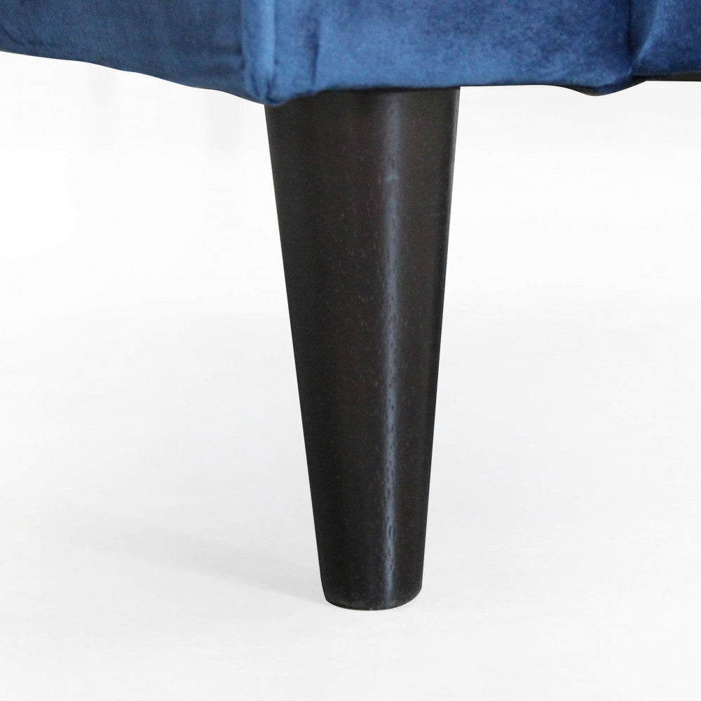 Linee e design elegante del Divano 3 Posti Chandler blu by Albert