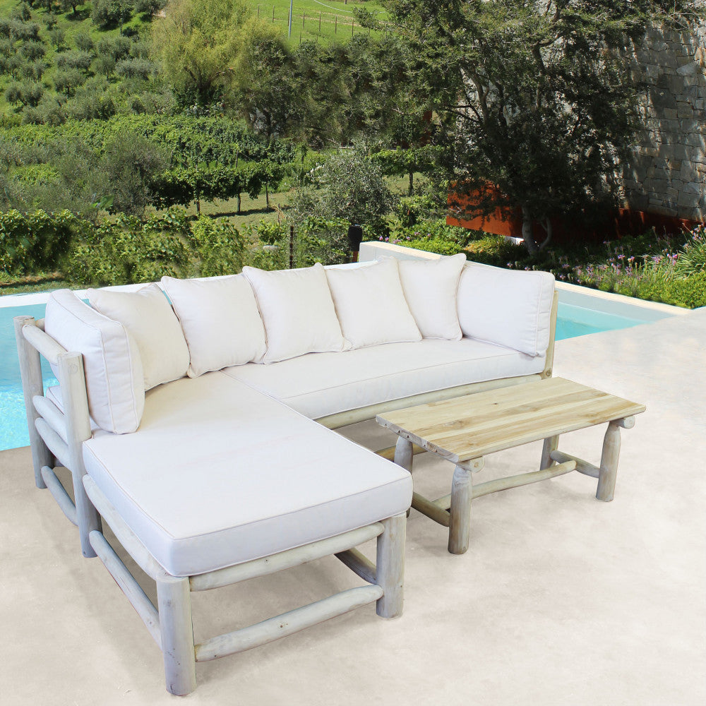 Divano con Chaise Longue Martinez con struttura in teak color tortora, completo di cuscini.