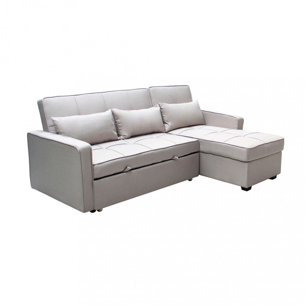 Divano letto Cedric isolato su sfondo bianco, mostrando l'elegante chaise longue a destra.