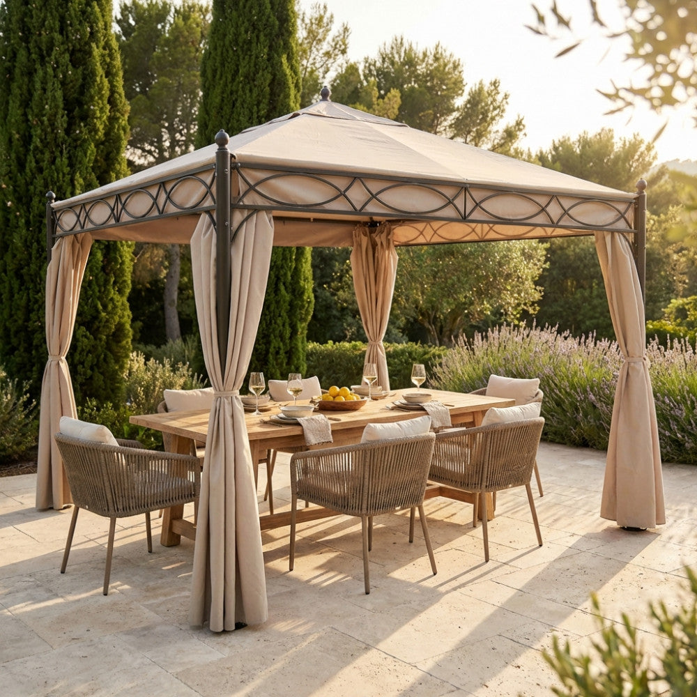 Cosma GAZEBO SIWA 3 X 3 allestito in un giardino con tavolo da pranzo