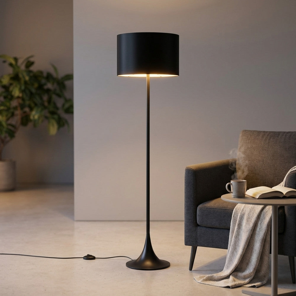 Lampada a stelo Cosma Lyra nera