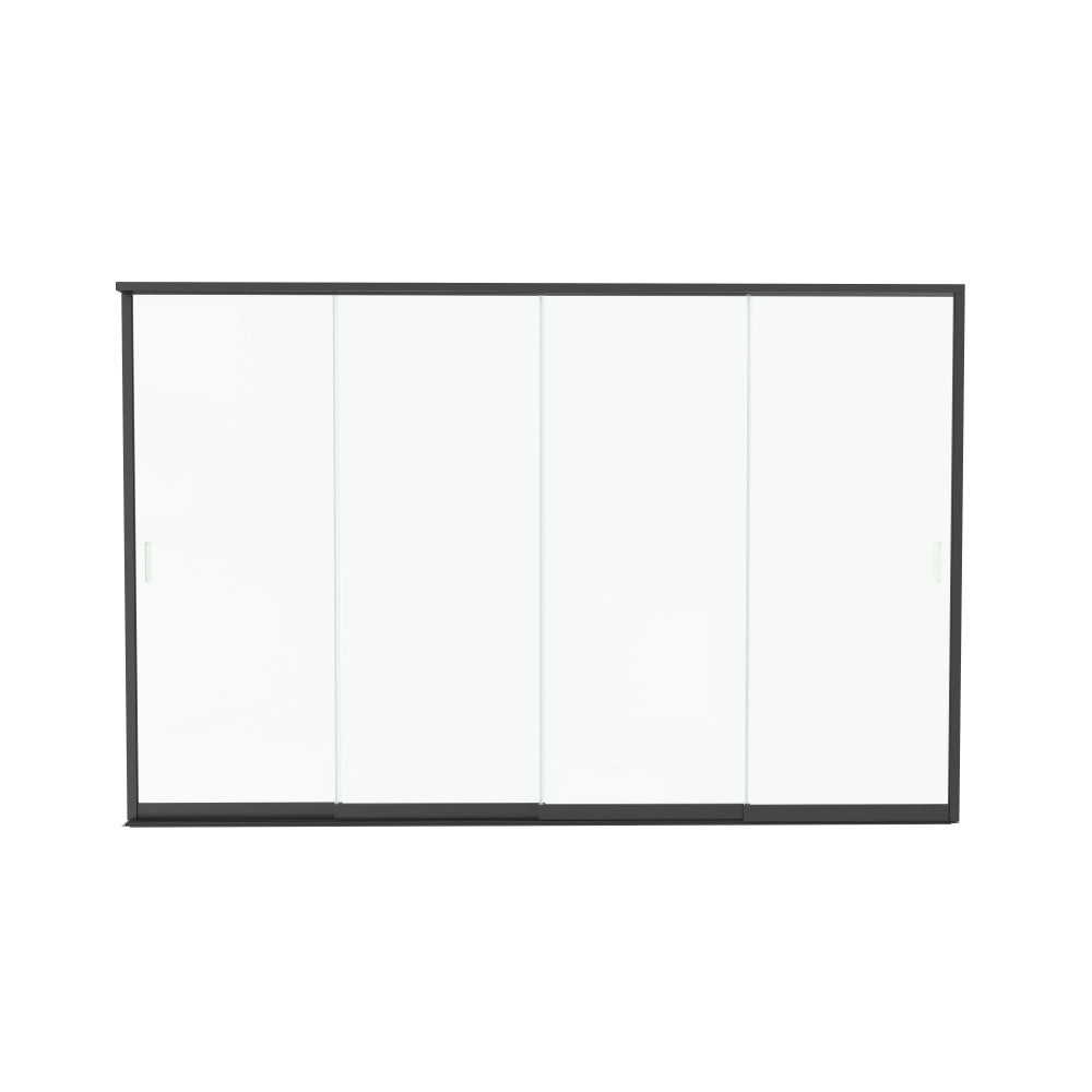 Vista frontale del sistema di porte scorrevoli in vetro a quattro pannelli con un robusto telaio grigio scuro su sfondo bianco.