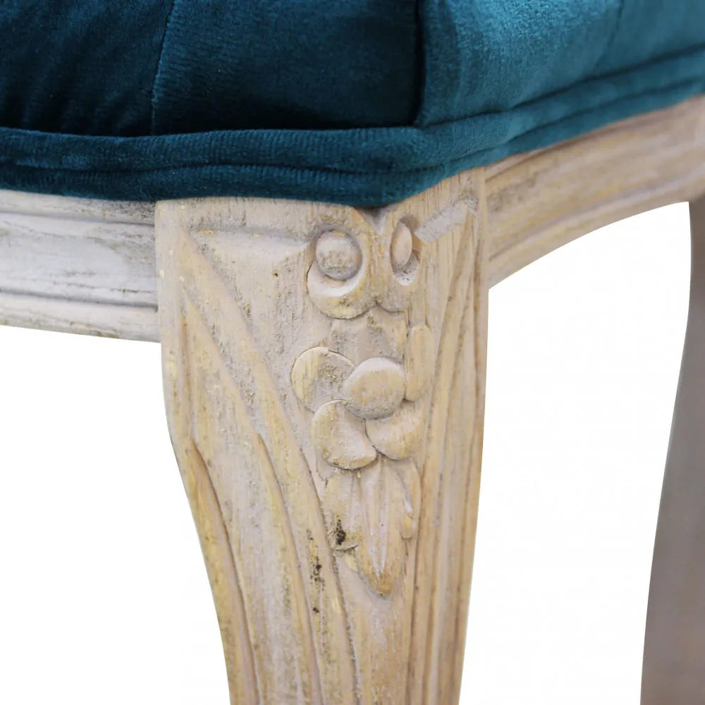 Dettaglio lavorazione gambe della Panca da camera in velluto blu 110 cm con struttura in legno