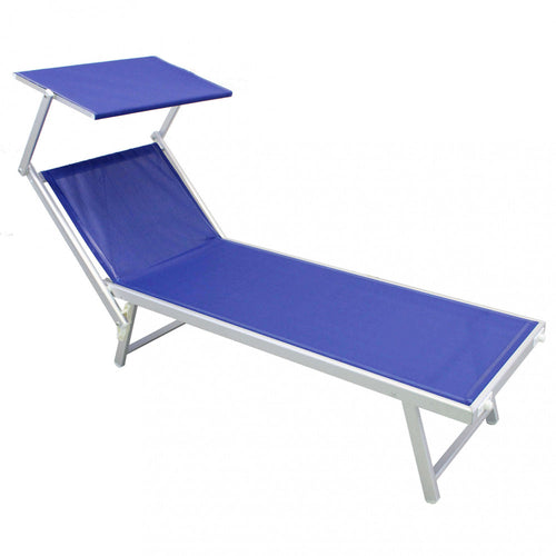 Lettino prendisole Bari di colore blu con struttura in alluminio e telo in textilene, posizionato su una spiaggia.
