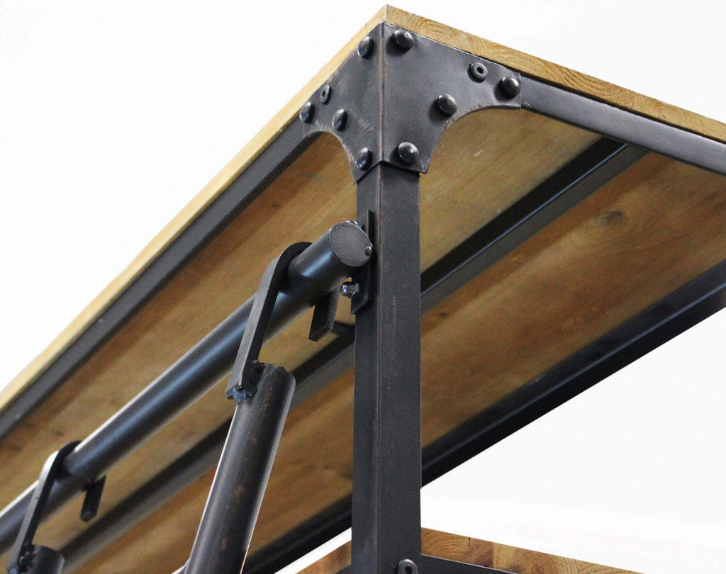 Libreria Ferdy con sei ripiani spaziosi, ideale per organizzare libri e oggetti in soggiorno Dettaglio Angoli | Albert Stock