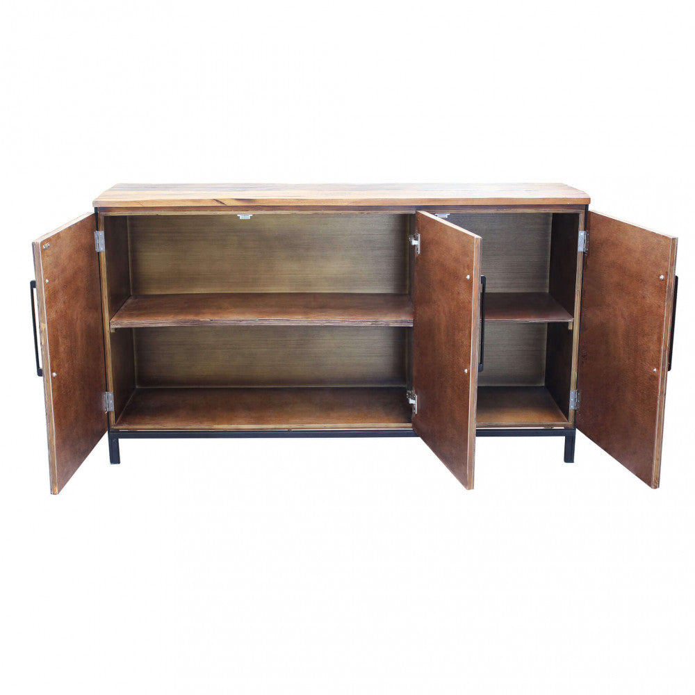 Credenza BRAM con tutte le ante aperte, evidenziando l'ampio spazio di archiviazione interno.