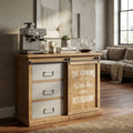 Credenza Ellery in legno e metallo allestita come angolo caffè in un salotto moderno.