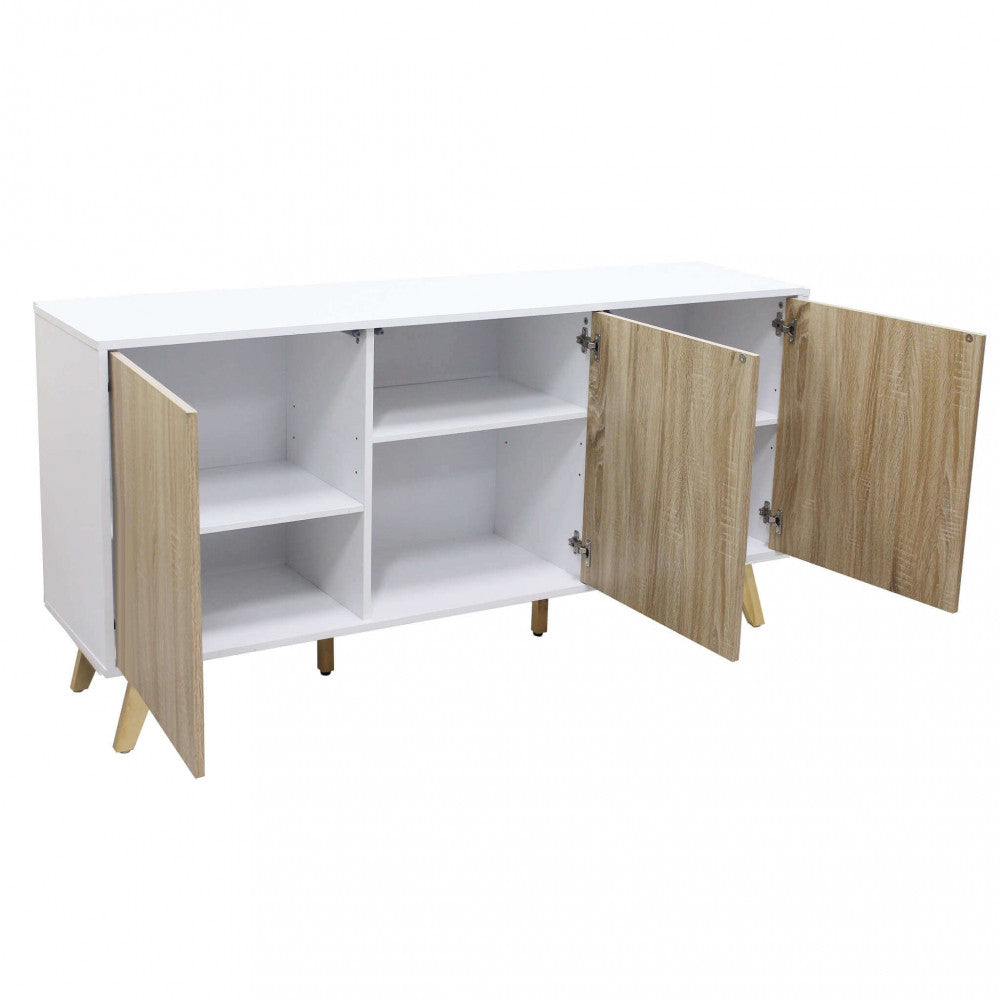 Scatto in studio della credenza con ante aperte, che rivela gli ampi vani interni e le mensole bianche.