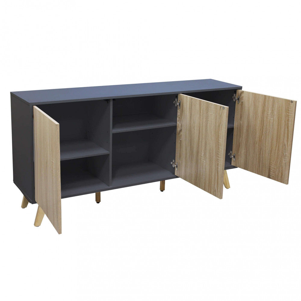 Credenza Elton con ante aperte, che mostra gli ampi vani interni e i ripiani in truciolare bilaminato.