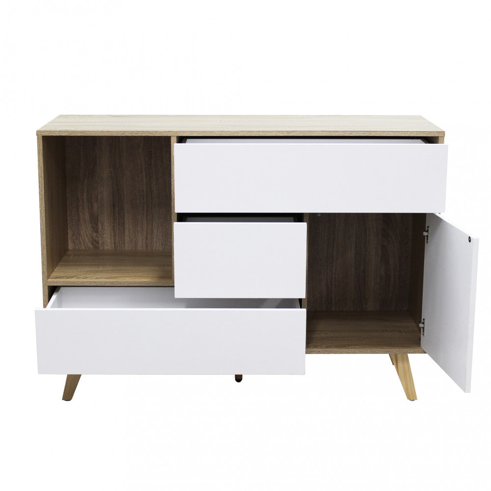 Credenza Emory con anta destra e cassetto inferiore aperti, mostrando l'ampio spazio contenitivo interno in finitura legno.