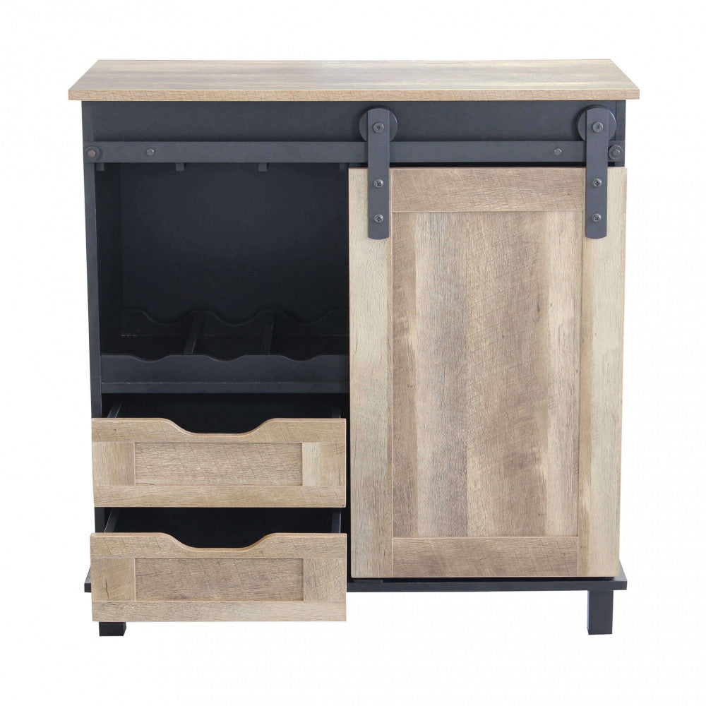 Credenza Yvan con porta scorrevole a destra e cassetti aperti a sinistra, illustrando la versatilità degli scomparti.