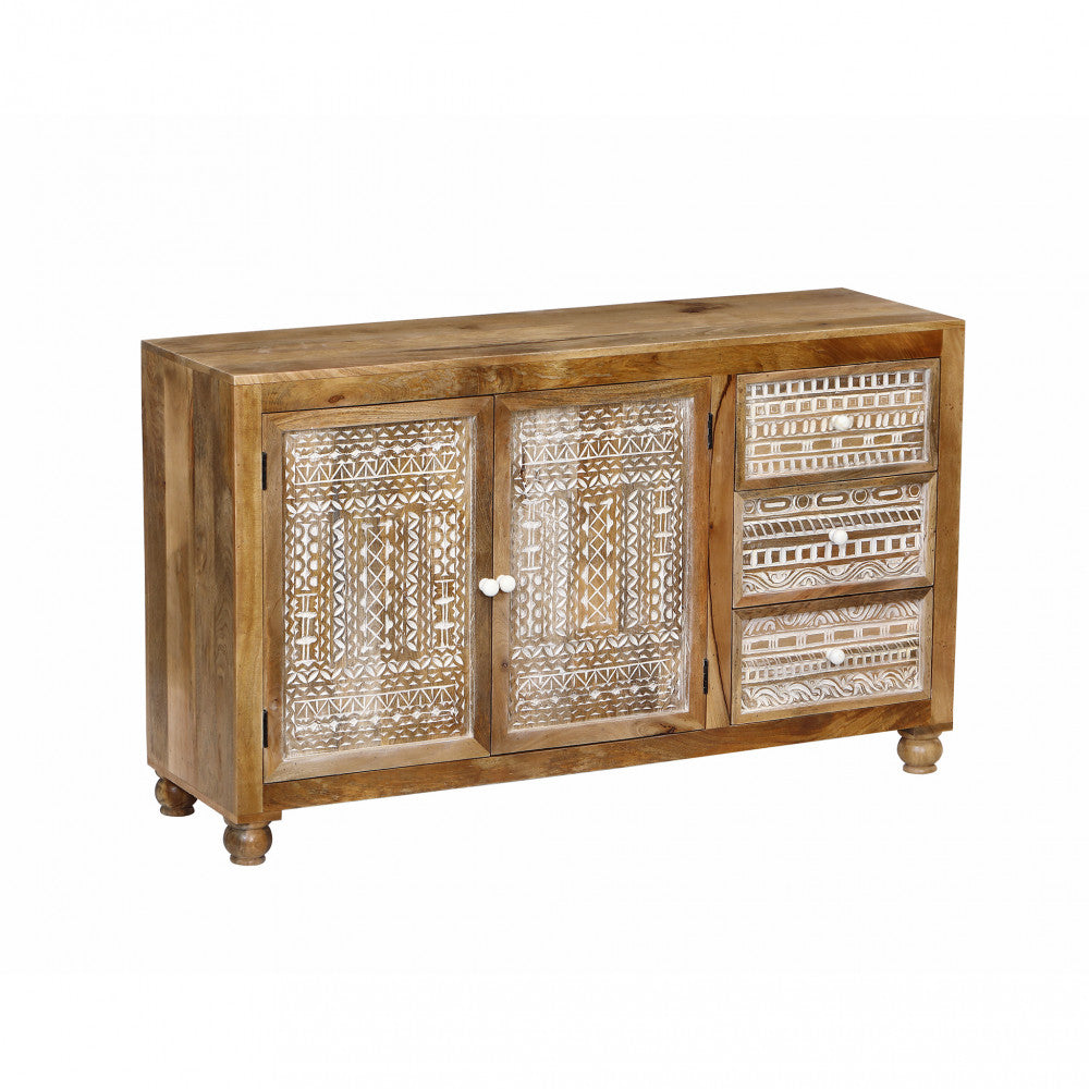 Credenza Jalen isolata su fondo bianco, che mostra le due ante e i tre cassetti.
