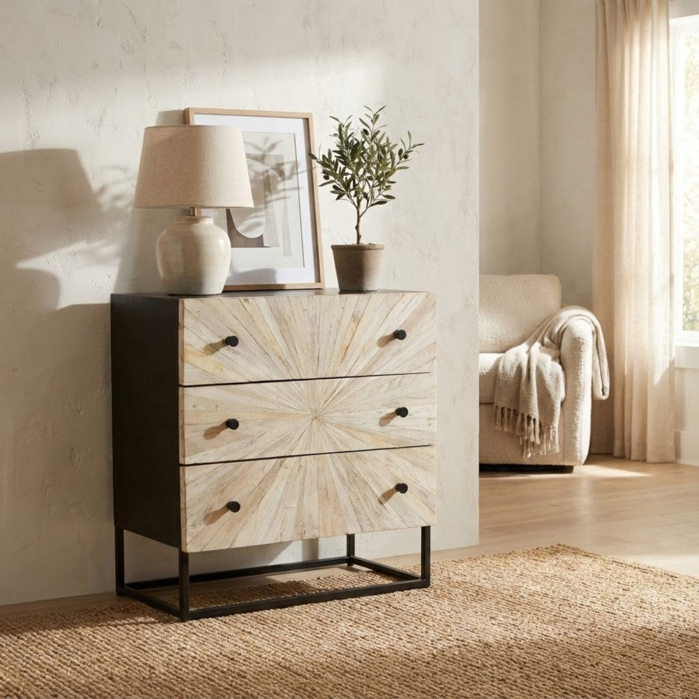 Cassettiera Kimball in un ambiente domestico sereno, illuminata dalla luce naturale e decorata con elementi minimalisti.