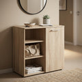 Credenza mobiletto Mark in olmo chiaro con anta e mensole a giorno, ambientato in un ingresso moderno.