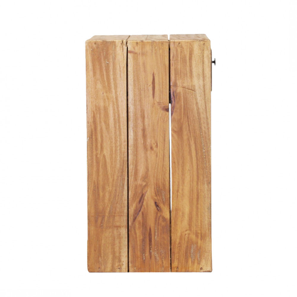 Profilo laterale del comodino Crofton che evidenzia le assi verticali in legno marrone.