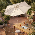 Ombrellone Cosma Nice bianco aperto su terrazza