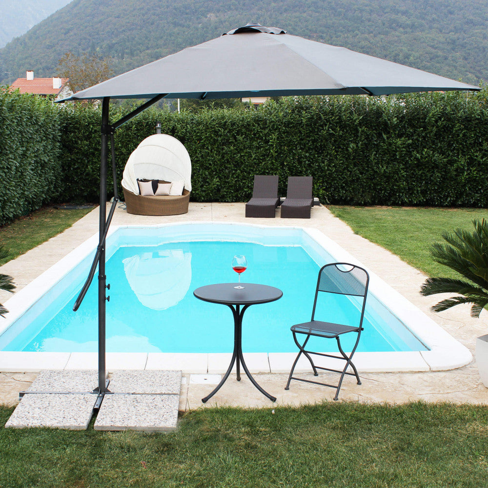 Ombrellone Cosma a bordo piscina