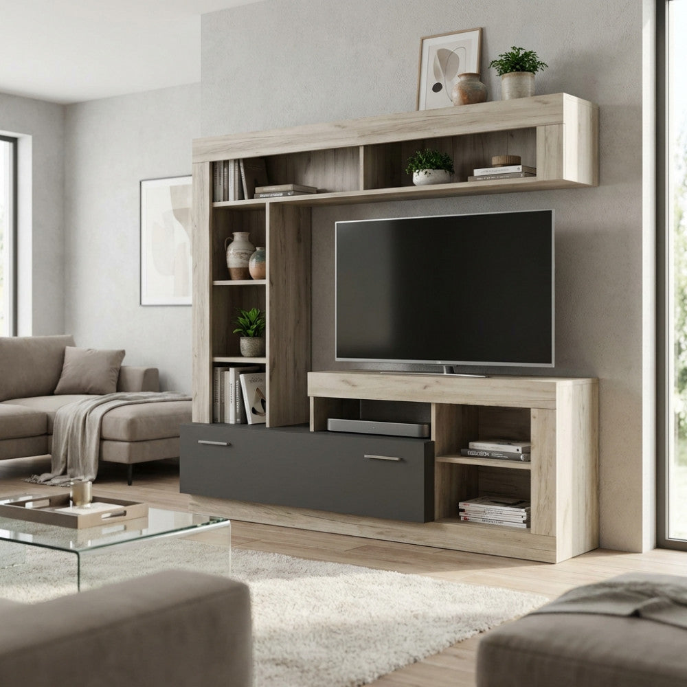 Parete attrezzata Leonard ambientata con televisore e decorazioni moderne.