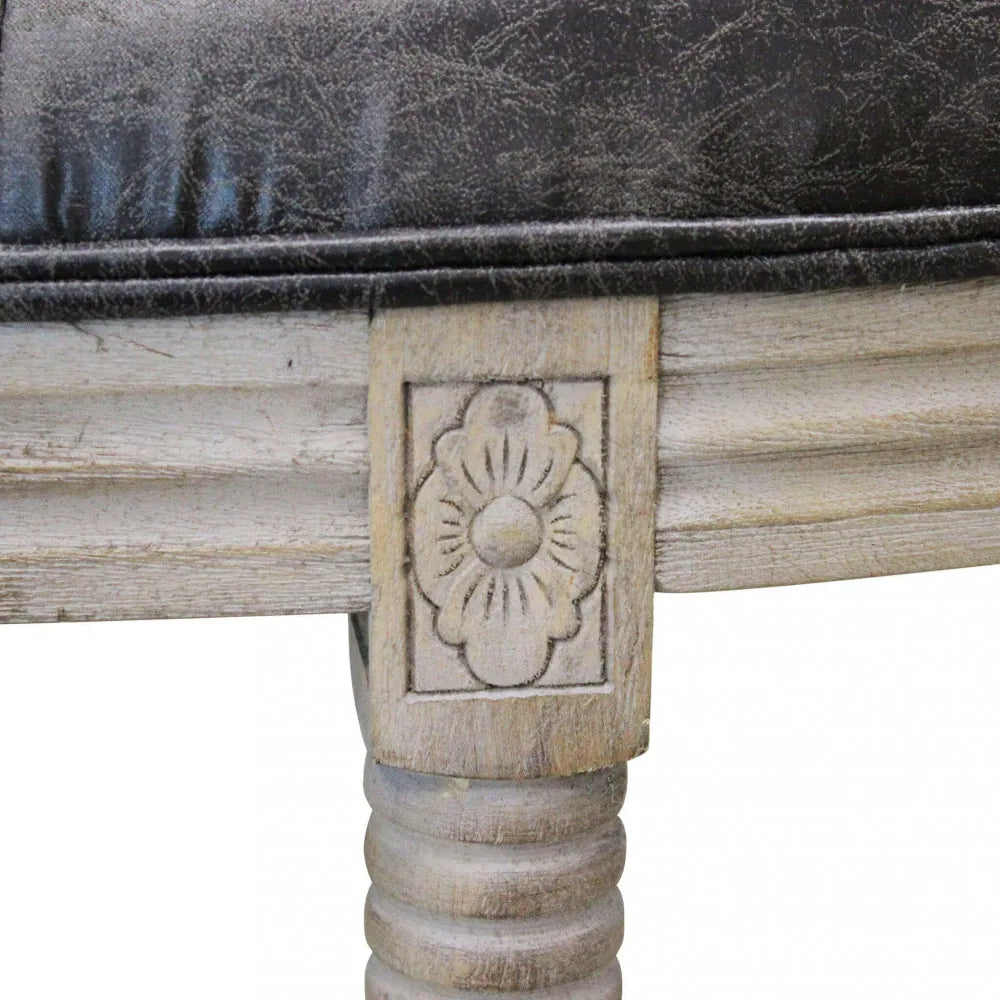 particolare legno intarsiato della Panca imbottita Margi 125cm in ecopelle grigio vintage per fondo letto o salotto