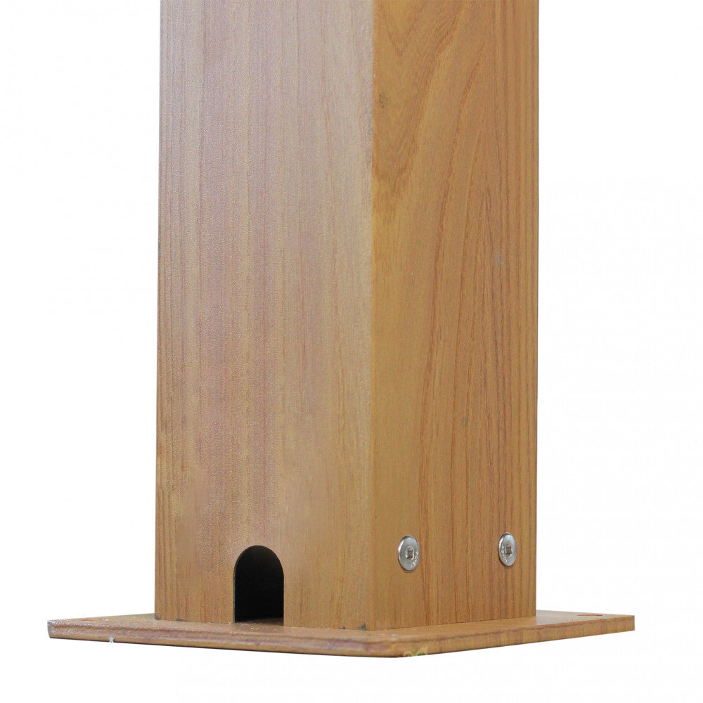 Primo piano finitura effetto legno della struttura in alluminio della pergola bioclimatica by Albert