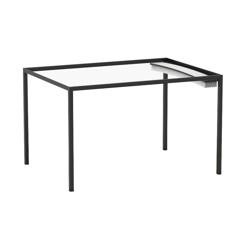 Prospettiva isometrica della struttura portante della pergola con la copertura in PVC completamente retratta, mostrando il design minimalista.