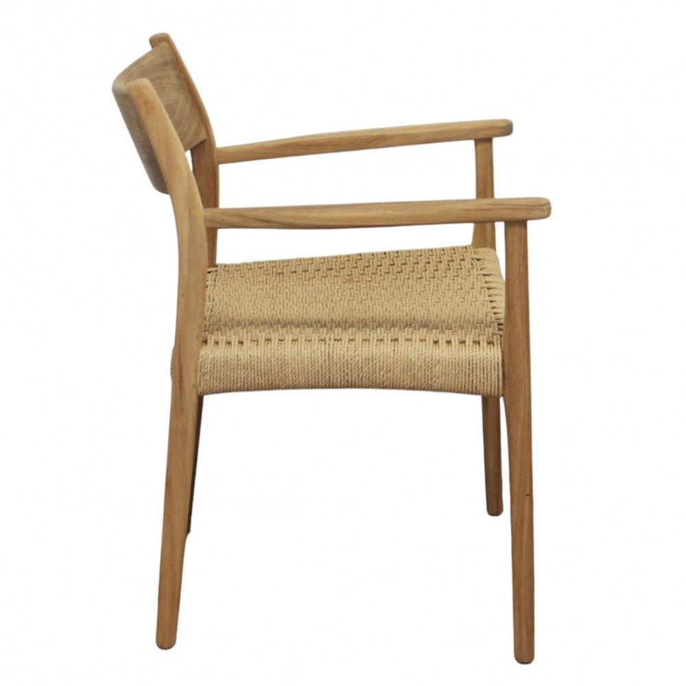 Profilo della poltrona in teak e wicker, che illustra l'inclinazione ergonomica dello schienale.