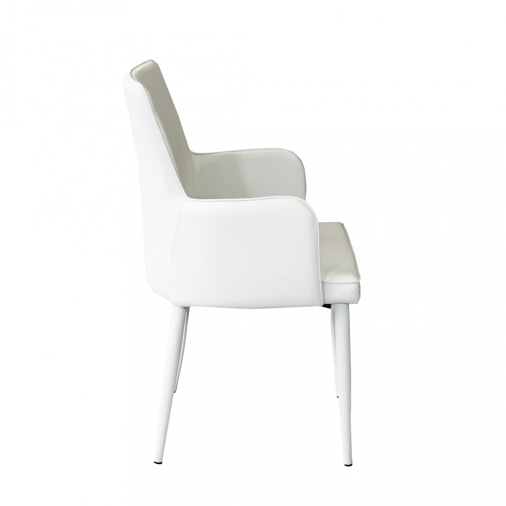 Poltrona Camille di colore bianco, imbottita con braccioli, design moderno, panoramica sinistra.