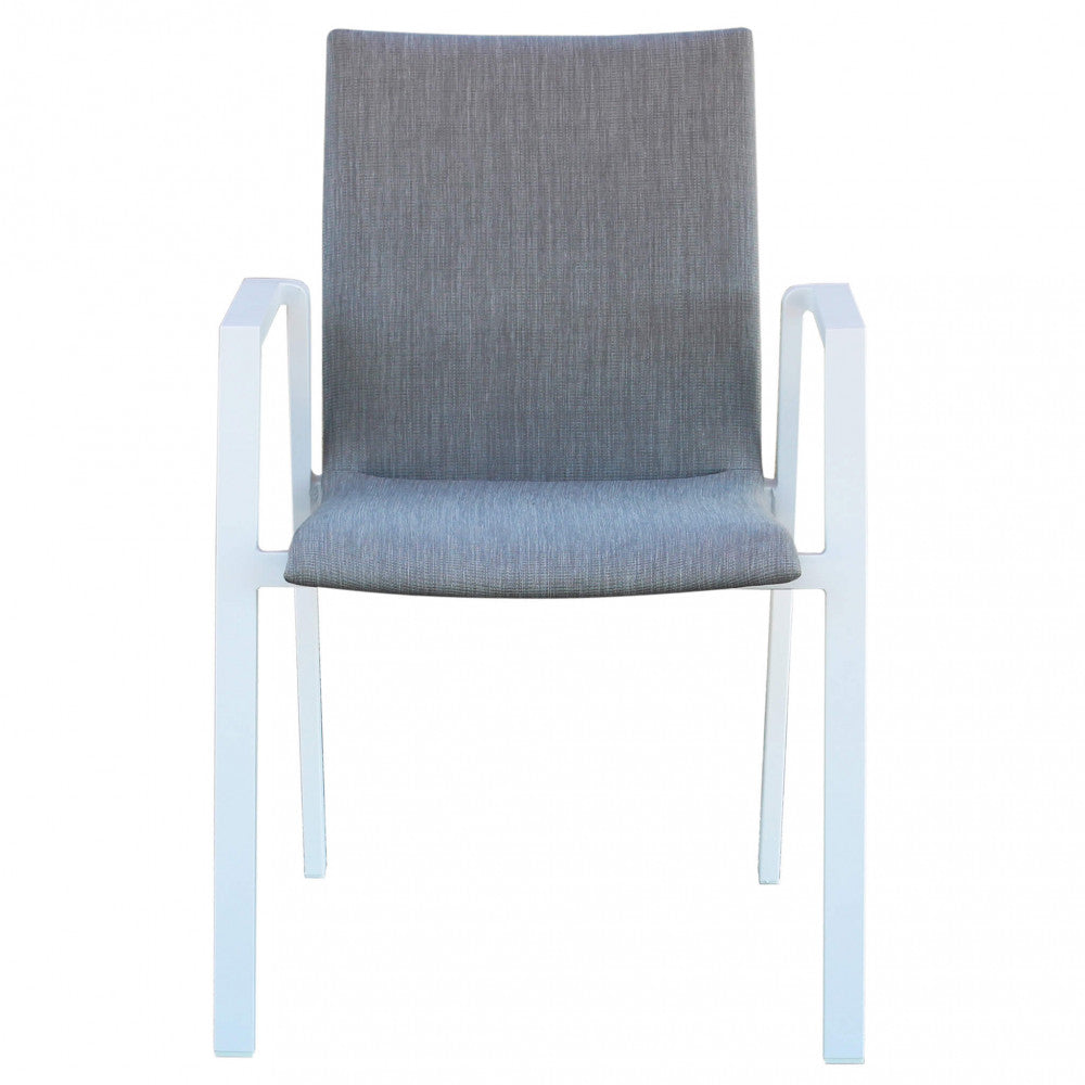 Poltrona da Esterno Djerba impilabile bicolore, bianca e grigia, in alluminio e textilene imbottito.